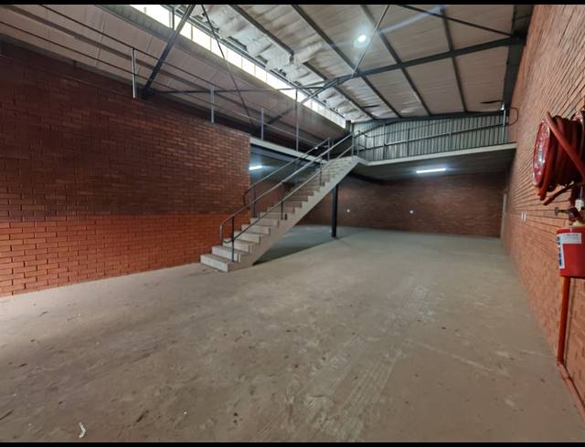 757M² WAREHOUSE TO LET IN ORMONDE